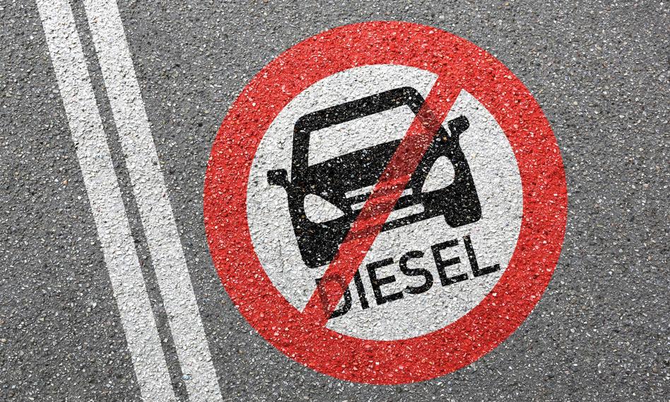 Zielony zwrot na drogach. Polacy zarejestrowali więcej elektryków niż diesli