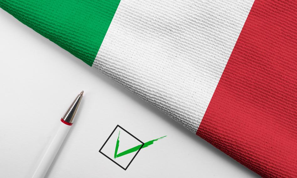 Nietypowe gadżety wyborcze we Włoszech. Dają makaron, miód, kawę i... cążki do paznokci