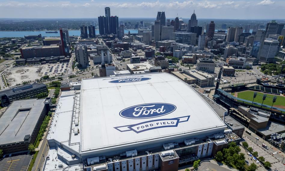 Detroit idzie na wojnę. Trump chce, by Ford i GM zamiast aut produkowały rakiety