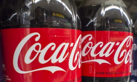 Coca-Cola zapłaci pracownikom za… smog