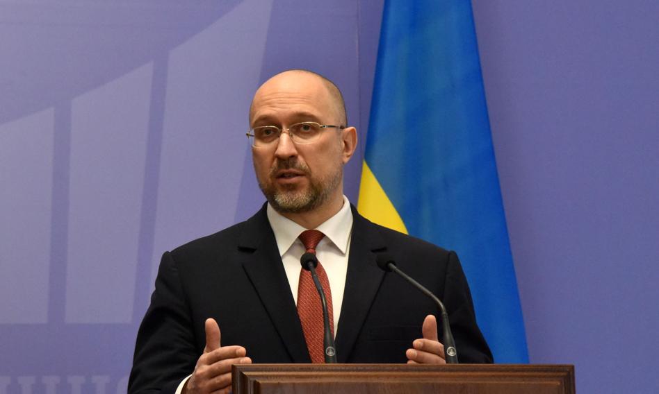 Premier: Ukraina liczy na 300-500 mld USD z zamrożonych kont rosyjskich i nacjonalizacji rosyjskiego mienia