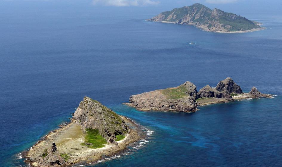 Minister obrony: 5 chińskich pocisków uderzyło w japońską wyłączną strefę ekonomiczną na morzu