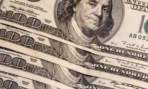 Dolar najtańszy od czterech lat. Amerykanie wycofują się z ceł