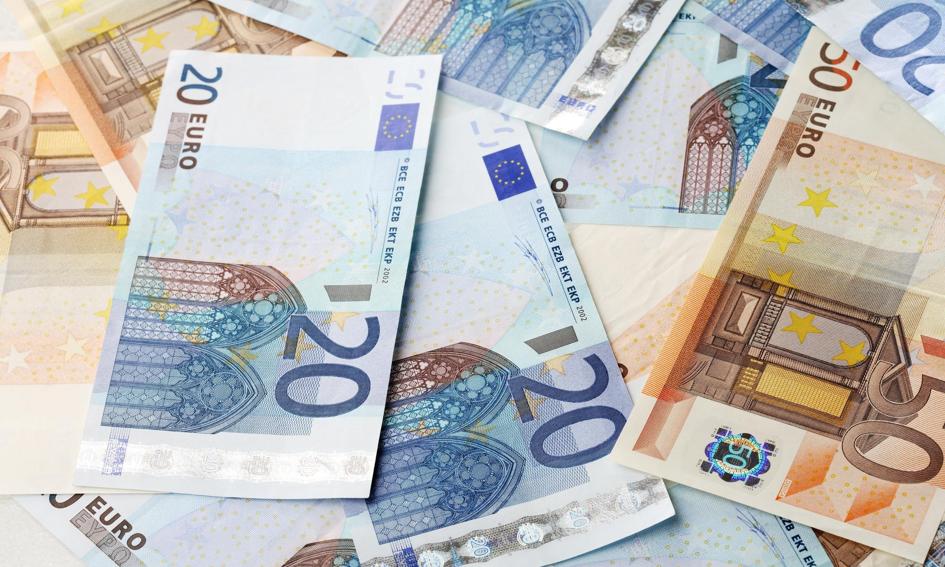 Konto walutowe – gdzie najlepiej i jak założyć?