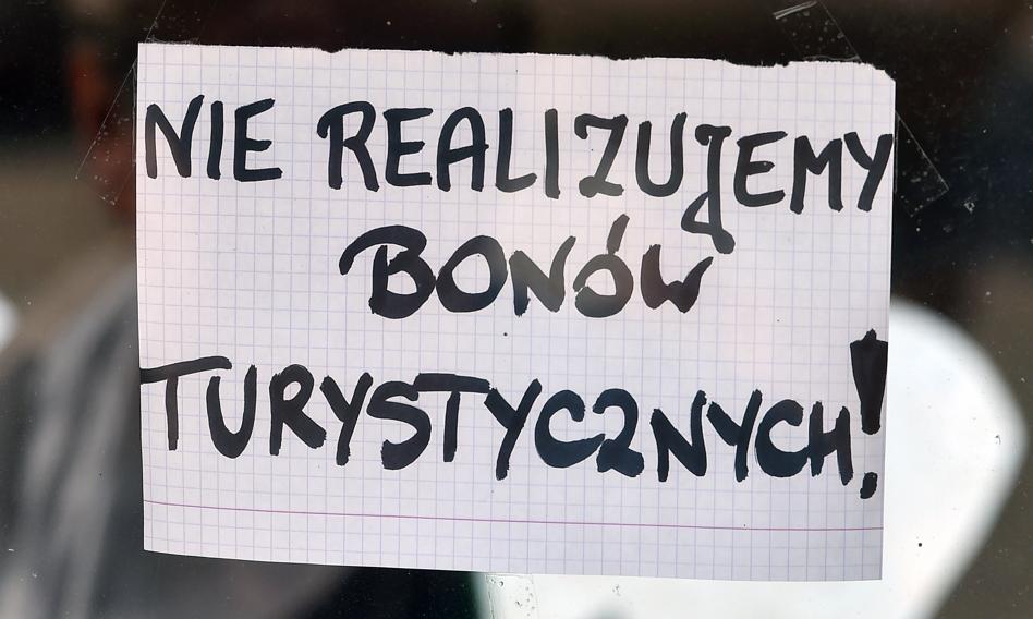Wyłudzenia na bony turystyczne. Prokuratura oskarżyła dwie osoby