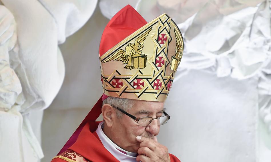 Watykan ukarał arcybiskupa Głódzia i biskupa Janiaka. Chodzi o zaniedbania ws. pedofilii w kościele