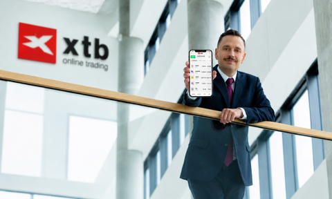 Szef XTB uderza w polskie regulacje: Brak stabilności i nierówna rywalizacja z zagraniczną konkurencją