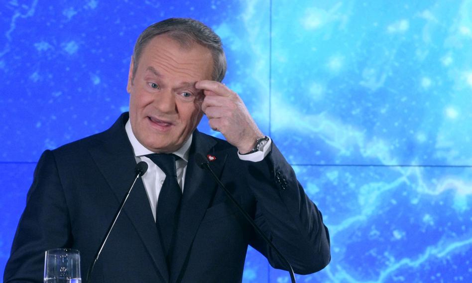 Rząd na minusie. Polacy źle oceniają koalicję i samego premiera
