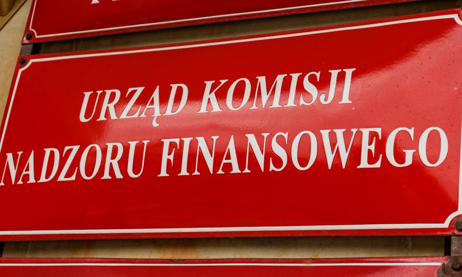 UKNF chce ograniczenia podmiotów zarządzających portfelem funduszy w outsourcingu