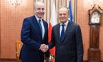 Tusk zachęca Irlandię do kopiowania polskich rozwiązań paliwowych: Daję licencję