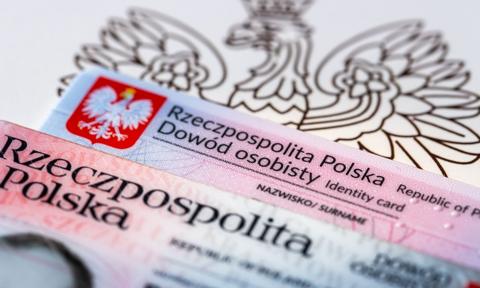 Wymieniasz dow贸d osobisty? Dane w banku zaktualizujesz online