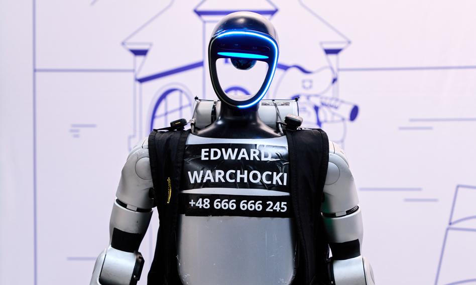 Chiński robot w wojskowym porcie. Tomczyk: Komuś zabrakło ostrożności