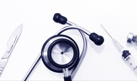 90 operacji w miesiąc, 316 tys. zł na fakturze i utrata pracy. Prawda o rekordowych fakturach w Ciechanowie
