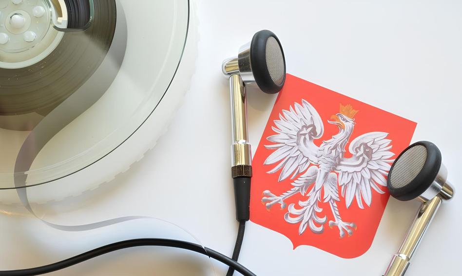 Podsłuchy, bilingi i prześwietlone maile. Służby wzięły pod lupę tysiące osób i miliony danych