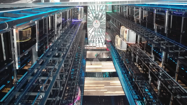 Nowoczesne wnętrze pawilonu Kazachstanu na Expo 2017