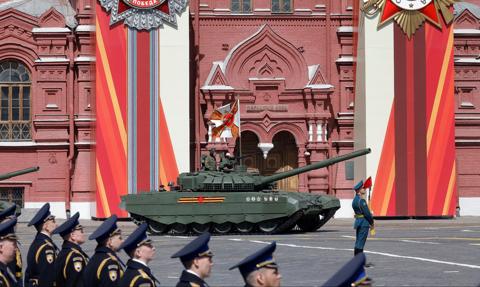 Rosja szykuje rezerwę czołgów. Naprawia te, które zbierały kurz