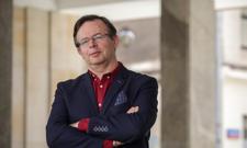 „Nie trzeba codziennie patrzeć w notowania”. KISS to zasada, która się sprawdza