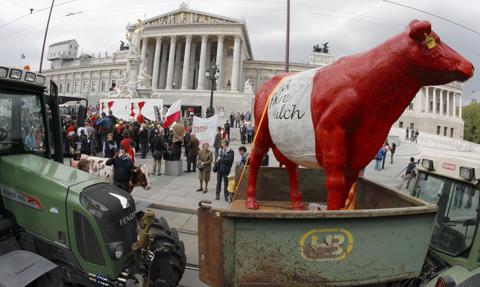 Austriaccy rolnicy protestują. Na ulice Wiednia wyjechało 300 traktorów