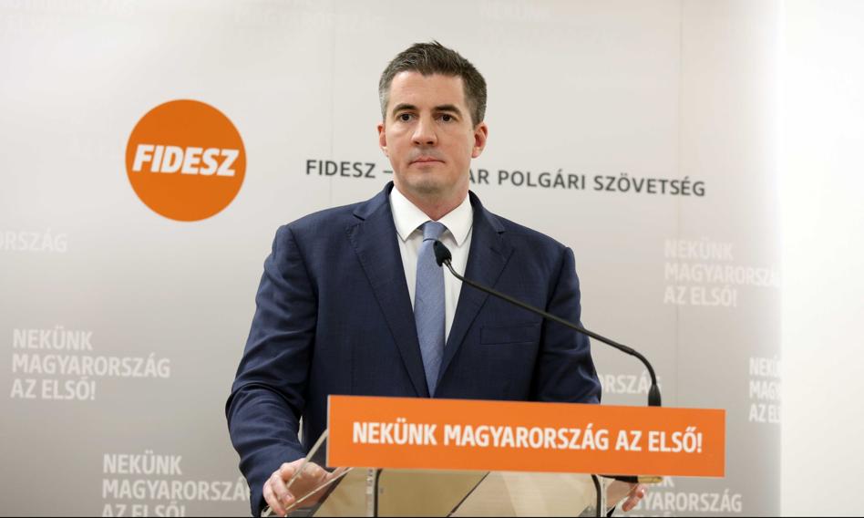 Rozłam na europejskiej prawicy? Fidesz nie przystąpi do grupy EKR w europarlamencie