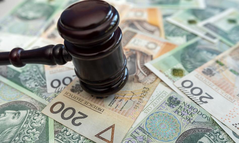 Koniec ukrywania pieniędzy przed komornikiem? Revolut pod lupą prawników