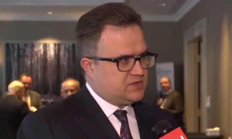 Alior dla detalu, Pekao dla firm, między nimi "chiński mur"