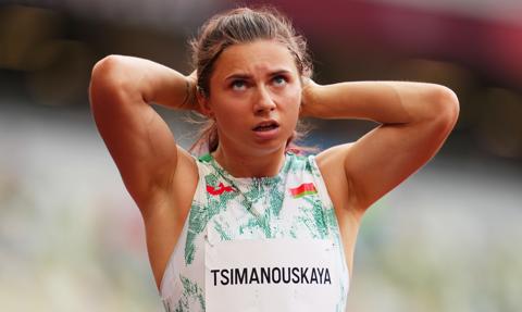 Białoruska biegaczka Cimanouska leci do Wiednia, a stamtąd do Warszawy