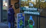 Deklaracje vs rzeczywistość. Połowa Polaków krytykuje system kaucyjny, a połowa go ignoruje
