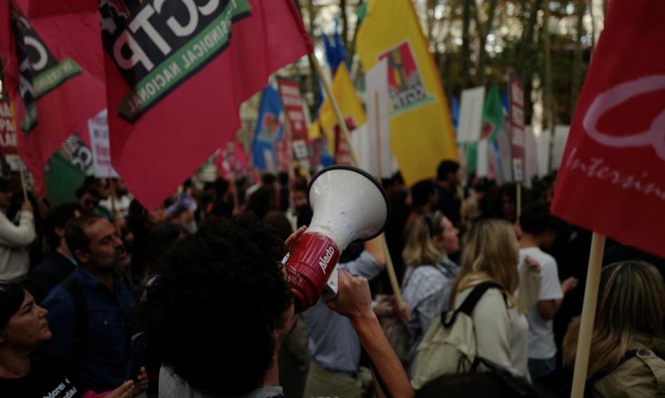 Masowe protesty w Portugalii. Pracownicy nie chcą ułatwiać firmom zwolnień
