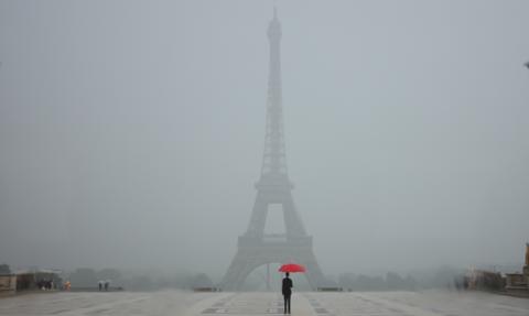 Ponuro nad Sekwaną. Francja na dnie rankingu nastrojów (gorzej tylko w Korei)