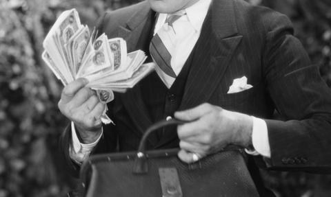 Piramidy TSQ życie po śmierci: niektórzy wierzą i wpłacają. Czy konieczne są zmiany w prawie?