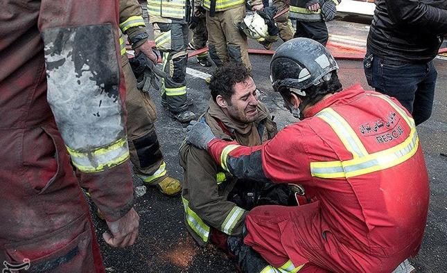 Iran: 30 strażaków zginęło na skutek zawalenia się wieżowca
