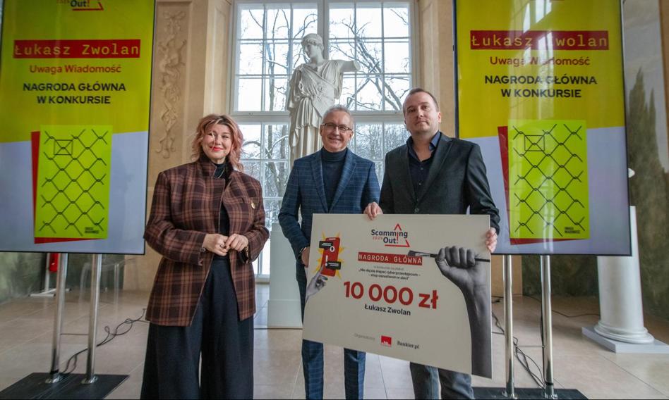 Stop oszustwom w sieci - zobacz najlepsze plakaty w naszym konkursie!