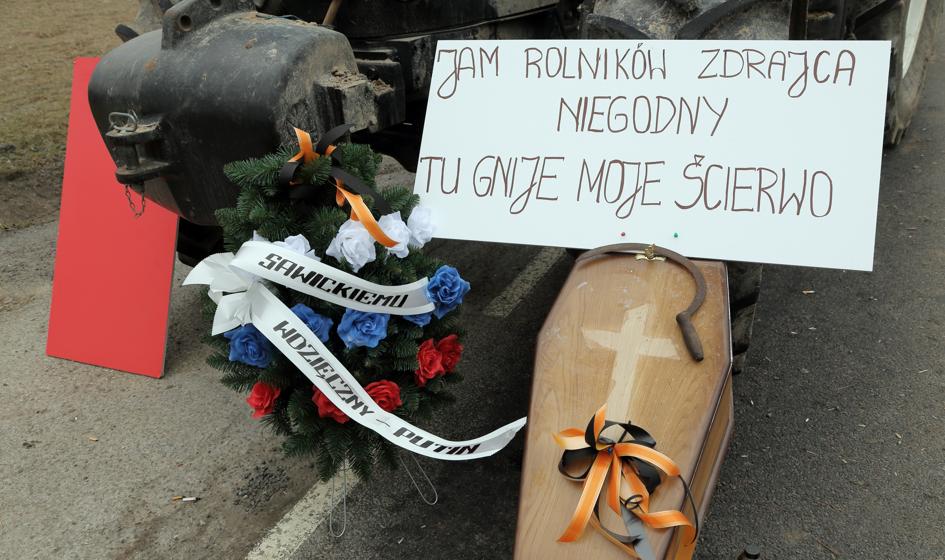 Ciągniki zatrzymane pod Warszawą