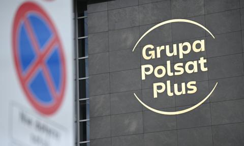 Dramat na akcjach Cyfrowego Polsatu i Eurocashu. Szeroki rynek pędzi dzięki bankom