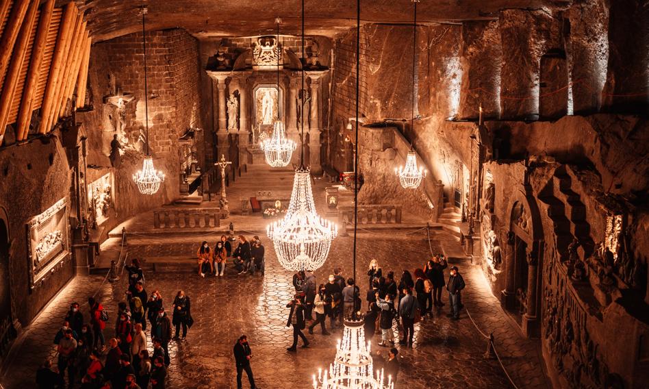Wieliczka z rekordem. Blisko 2 mln turystów zwiedziło słynną polską kopalnię