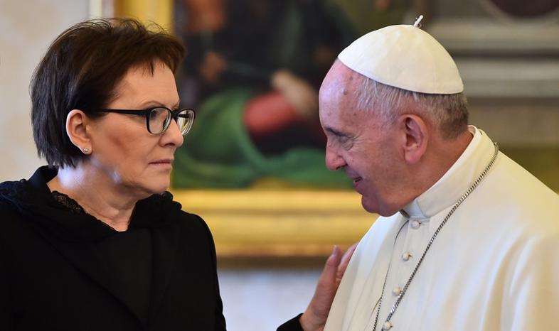 Papież: Należy zastąpić paliwa kopalne, w tym węgiel, energią odnawialną