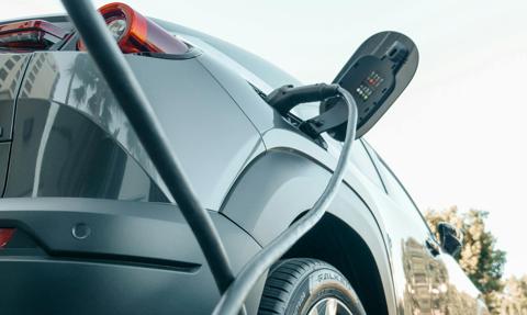 Elektryk na leasing i to przez internet? Podziękujemy. Firmy są sceptyczne