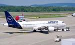 Lufthansa bezlitosna dla pasażerów. Koniec z ładowaniem na pokładzie