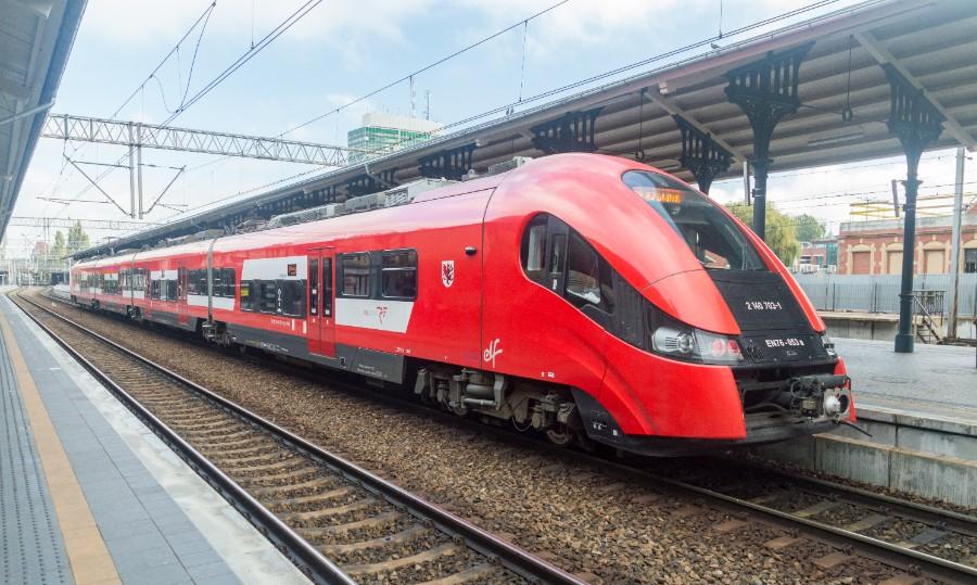 Nowe pociągi za ponad 7 mld zł. Kolejowy gigant wkrótce rozstrzygnie przetarg
