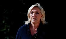 Mniej pieniędzy dla Unii, koniec z zasiłkami dla imigrantów. Plan Le Pen na uzdrowienie Francji