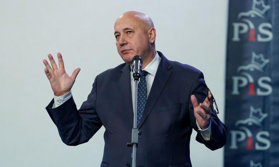 Politycy PiS apelują do rządu o pilne zaskarżenie paktu migracyjnego do TSUE