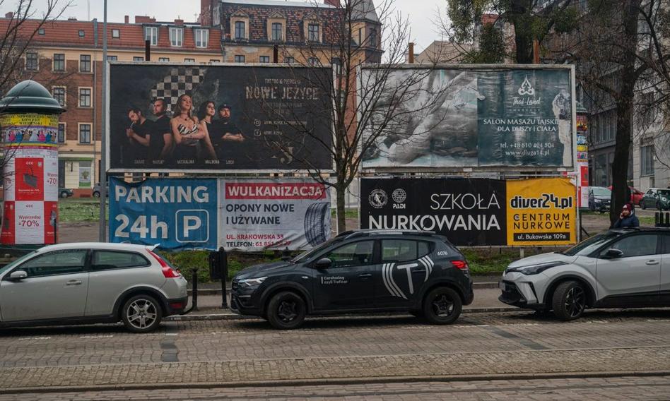 Poznań jednak bez uchwały krajobrazowej. 100 tys. nielegalnych reklam nadal będzie szpecić miasto
