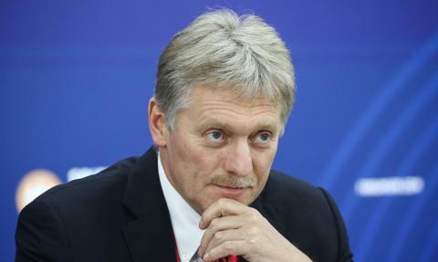 Kreml skrytykował słowa Macrona o samolotach z bombami atomowymi w Europie