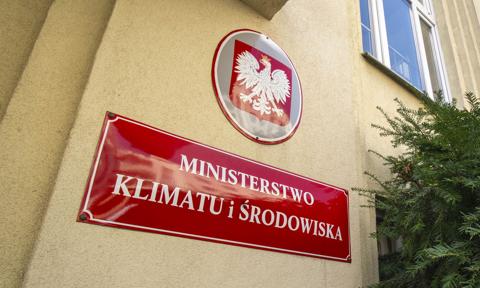 OZE kontra rz膮d. Bran偶a krytykuje projekt ustawy
