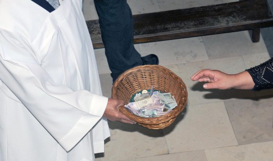 CBOS: niespełna trzy piąte Polaków nie ma wątpliwości, że Bóg istnieje