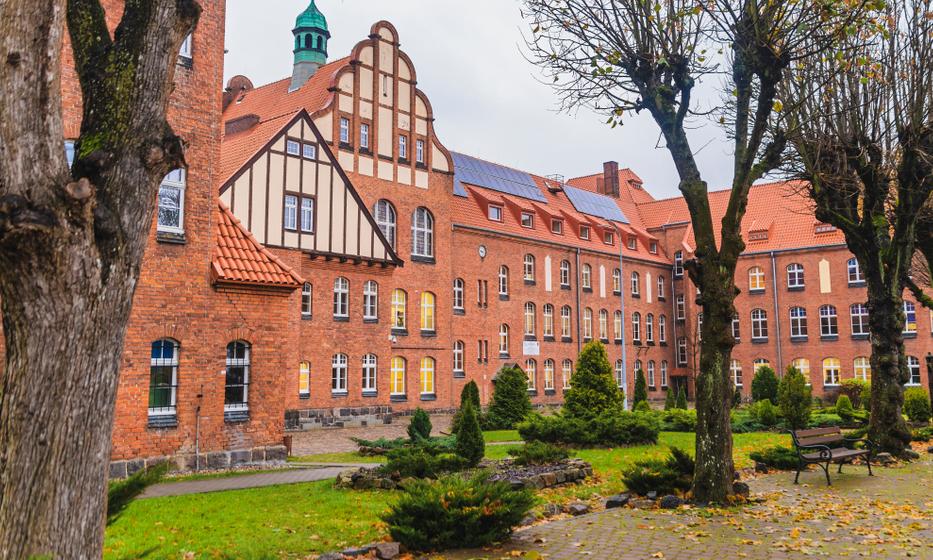 Uczniowie winni swoim szkołom niemal 20 milionów. Ale szkoły mają więcej długów
