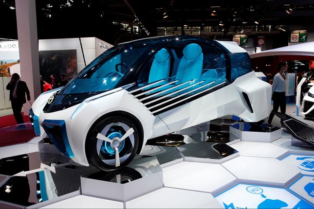 Toyota fcv plus