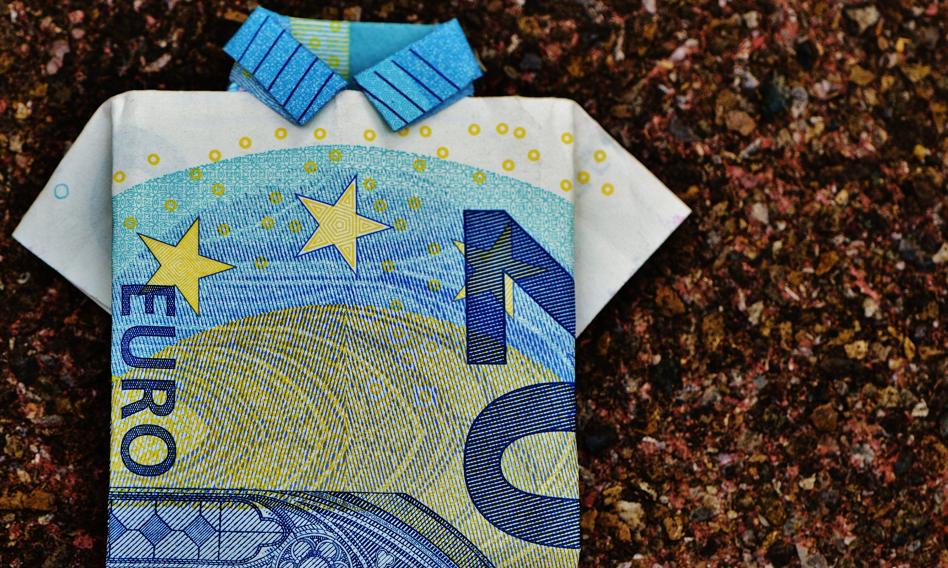 Mandat za posiadanie gotówki przy sobie. Tak chcą uderzyć w dilerów narkotyków