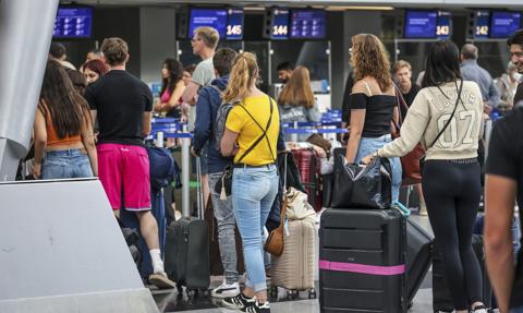 Odwołane wyjazdy i drogie akcje ratunkowe. Biura podróży liczą koszty