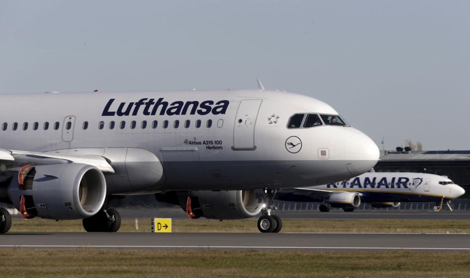Lufthansa przenosi godziny rejsów do Kijowa w związku z obawami o bezpieczeństwo